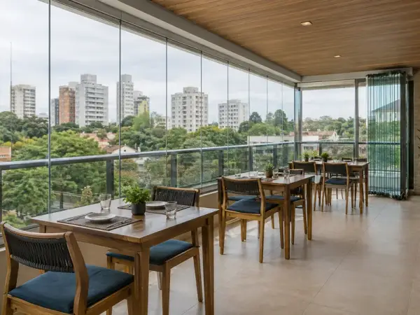 Sacada de vidro para restaurante — inspiração 3 com perfis naturais